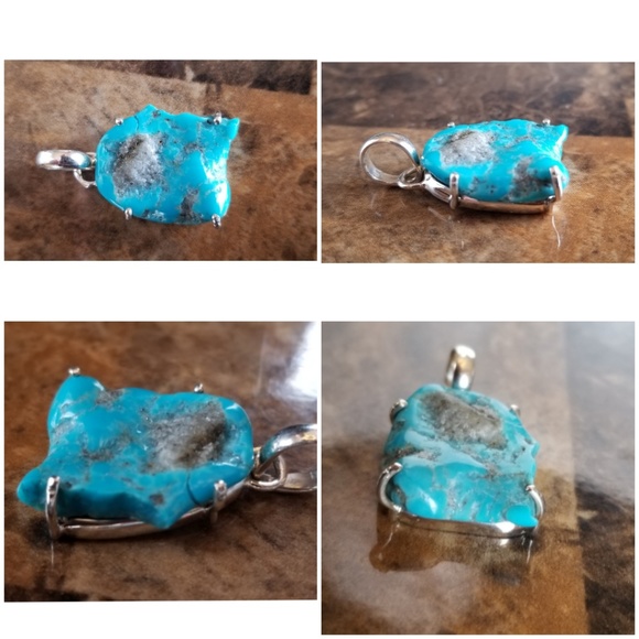 Rough Sleeping Beauty Turquoise Pendant 1.25" - Picture 5 of 7